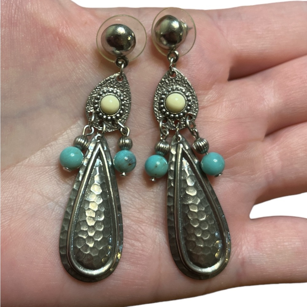 ✨ 3/$15 Silver Toned Southwestern Style Dangle Earrings